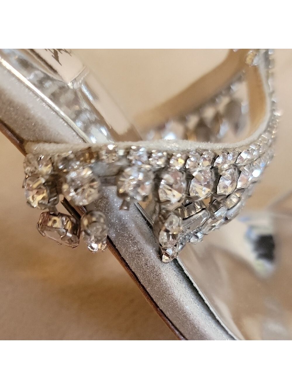 Badgley Mischka Women's Silver Heels Size 6.5 EUC - Picture 9 of 11